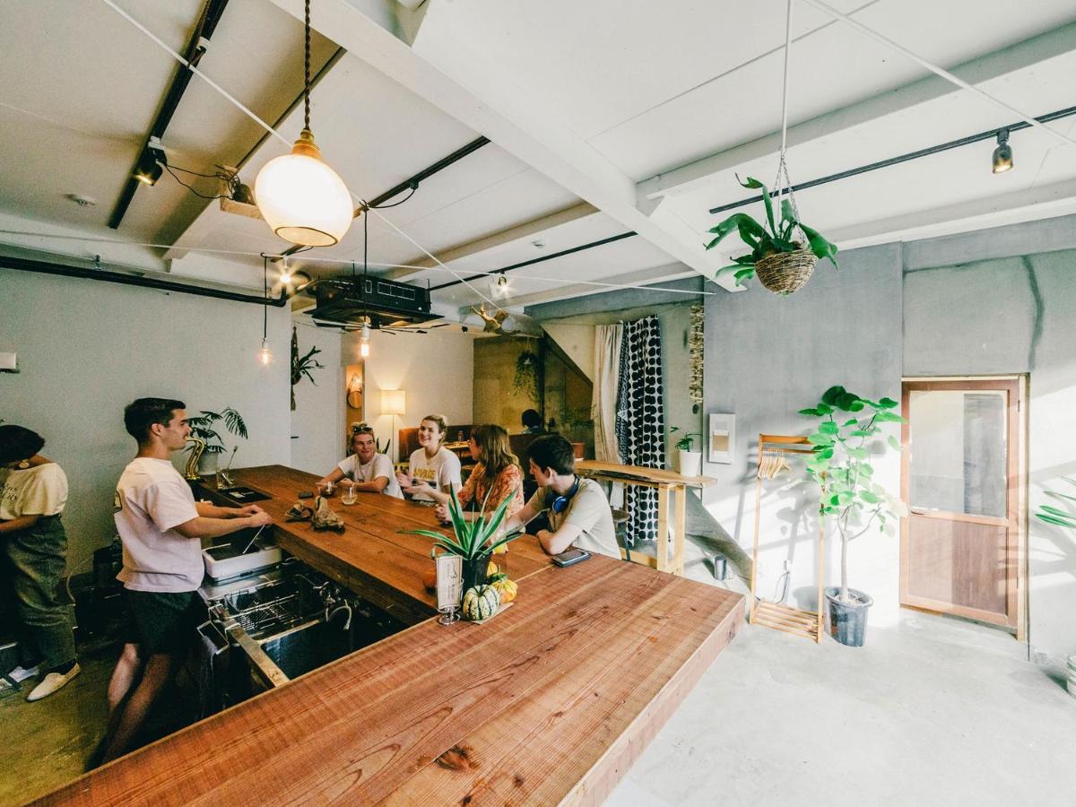 Hippo Hostel&Cafe Bar Osaka Buitenkant foto