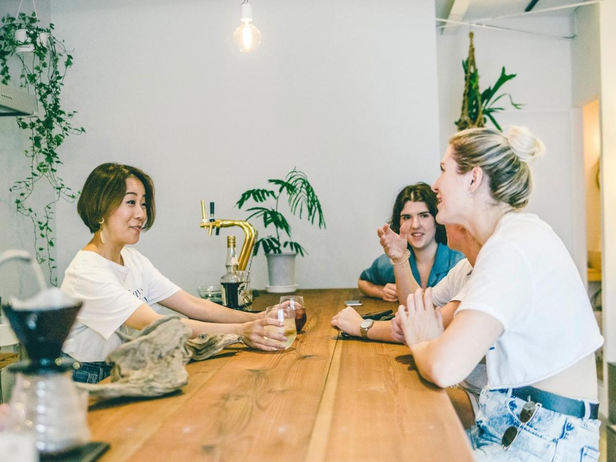 Hippo Hostel&Cafe Bar Osaka Buitenkant foto