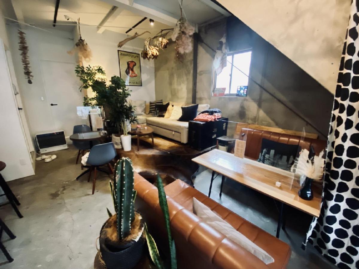 Hippo Hostel&Cafe Bar Osaka Buitenkant foto